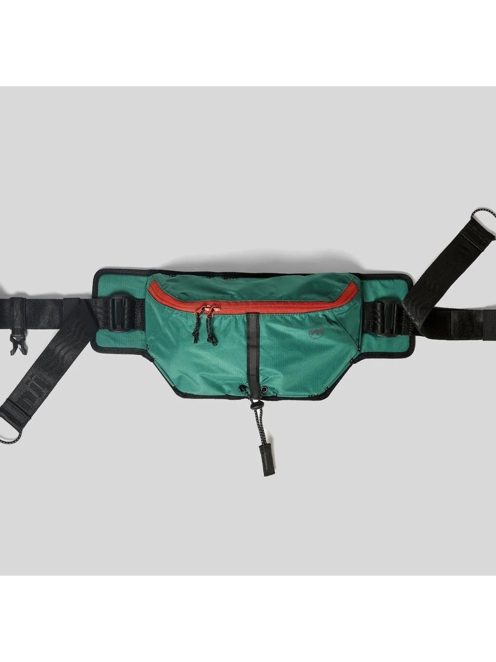 Janji Multipass Sling Bag - in color Fir